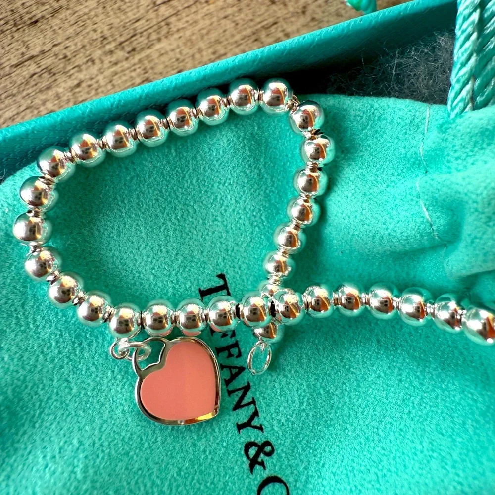 New Tiffany & Co. Pink Enamel Heart Silver Bead Bracelet - Picture 5 of 7